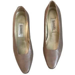 Bandolino kitten heels